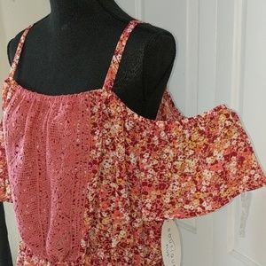 Boutique Plus cold shoulder top